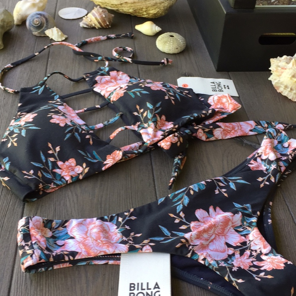 Billabong bikini - Picture 3 of 8